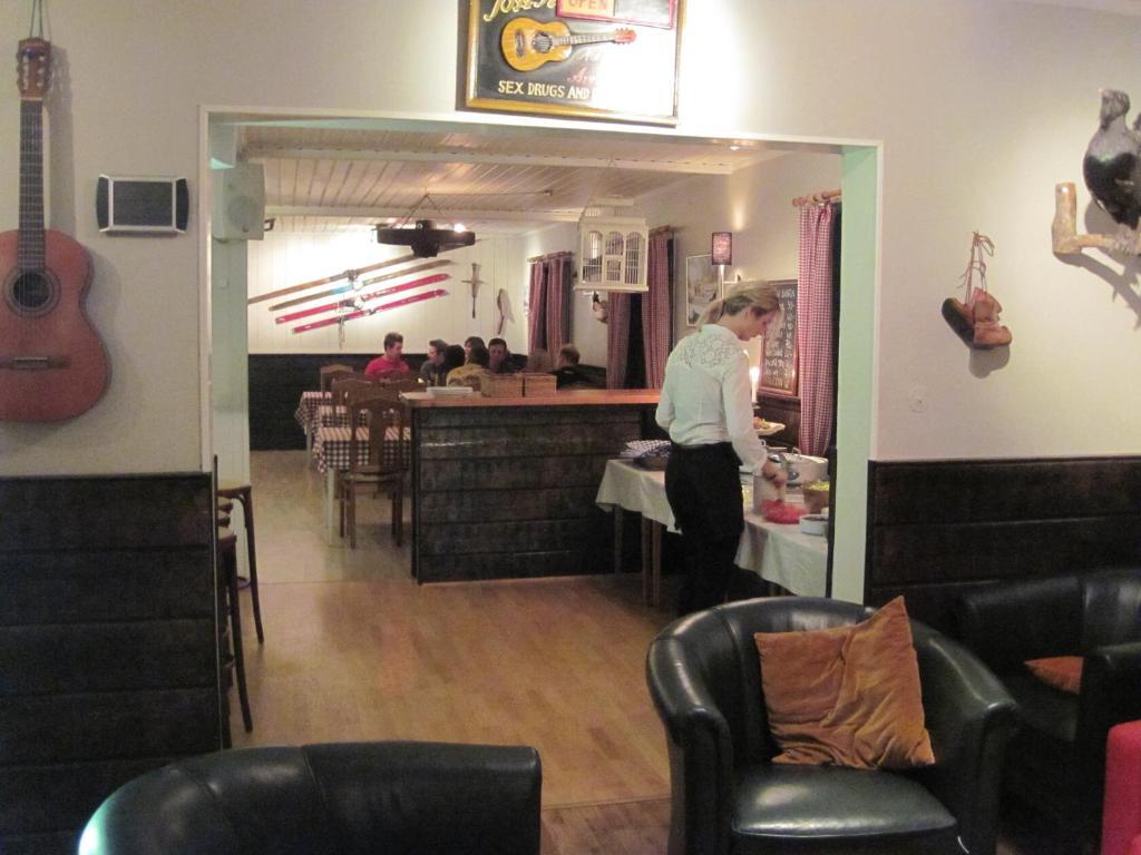 Skiers Inn Lima Экстерьер фото